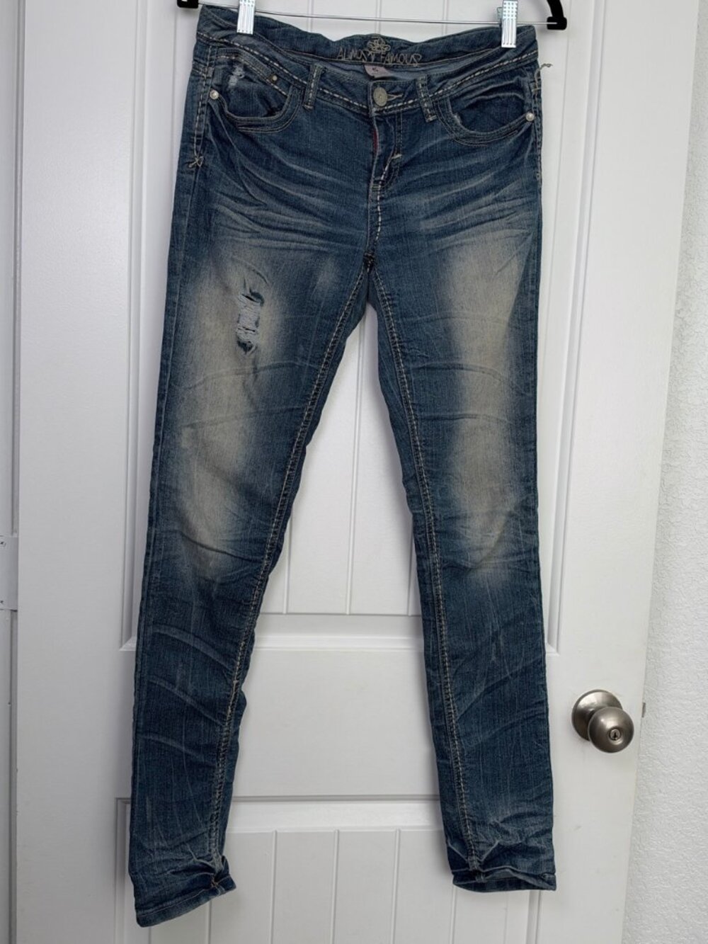 Almost Famous Distressed Skinny Jeans Studded Back Pockets Size 5